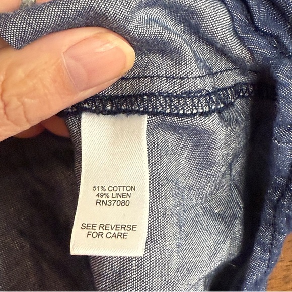 EST. 1946 Chambray Cold Shoulder Top 26/28W Denim Blue Ruffle Sleeve Blouse - Picture 6 of 8